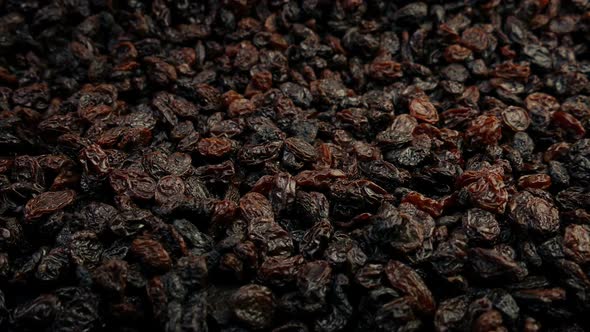 Pile Of Raisins alt