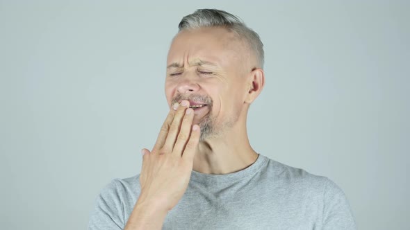 Yawning Tired Man, Napping alt