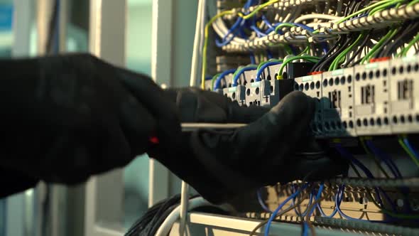 Electrician Technician At Work alt