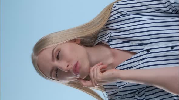 Pretty Woman Doesn't Not Know What To Do alt