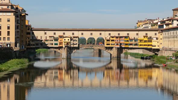 Hyperlapse of Ponte Vecchio, Florence alt