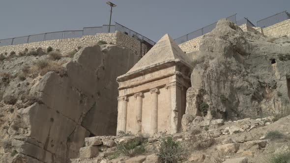 Tomb of Zechariah in Kidron Valley alt