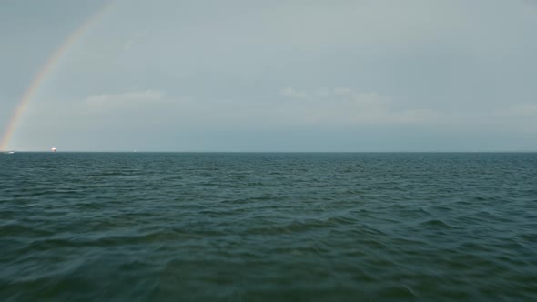 Raindow on the lake - Boat POV 4K footage - Drone - Sequence 004/008 alt