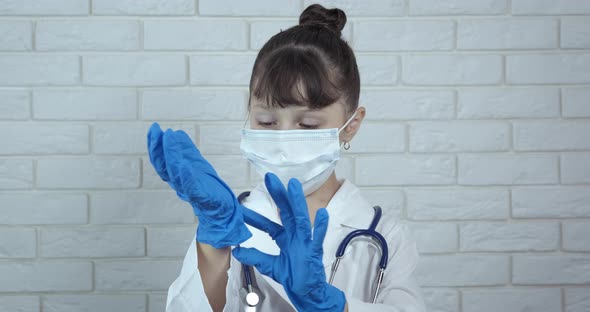 Playing Hospital Game alt