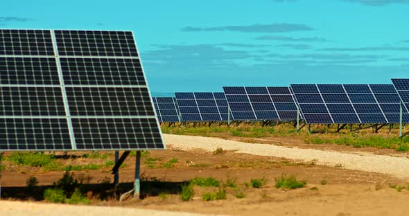 Closeup Modern Solar Panels Stand in Rows a Huge Solar Power Plant alt