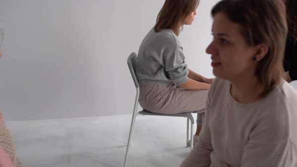 Meeting Women in the Psychotherapist's Office alt