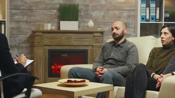 Young Couple Trying to Save Their Relationship alt