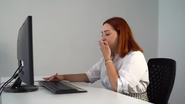 Tired Sleepy Woman Working on Computer in Office 4K alt