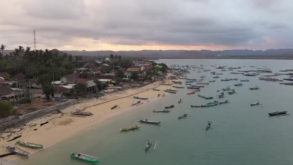 Fishing Boats And Wooden Jetty In Gerupuk, Quiet Fishing Village On South Coast Of Lombok Island In alt