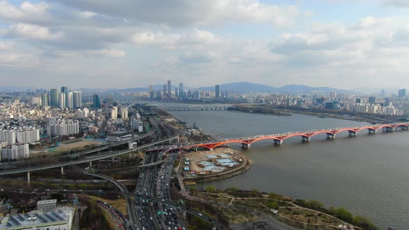 Seoul Dong Mapo Gu Seongsan Bridge Han River Eouido Road Traffic