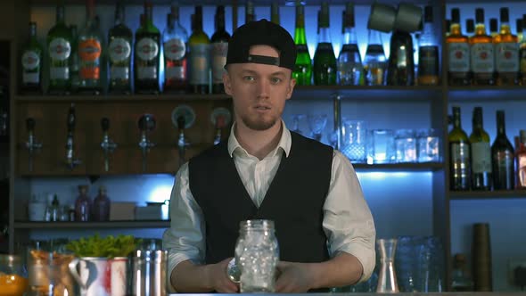  Guy bartender  Starts His Master Class of Preparation an 