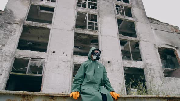 Stalker concept survivor after nuclear chemical war alt