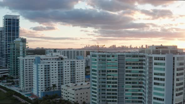 Sunset Miami Beach Aerial 4K alt