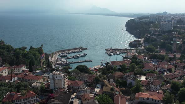 Beach At Kaleici In Antalya, Turkey alt