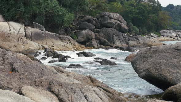 Waves Breaking on Rocks alt