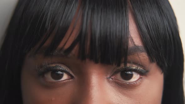 Female Eyes Happy Expression Smiling Woman Face alt