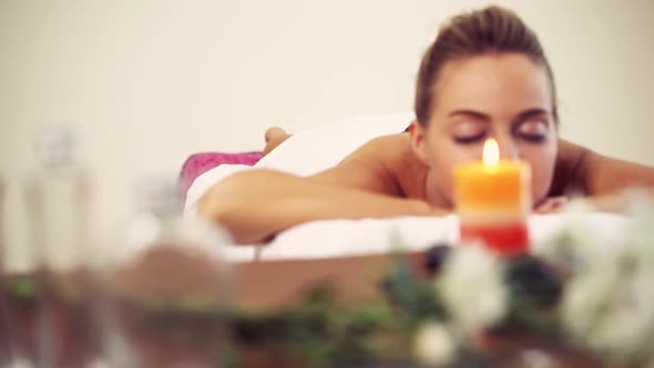 Hot Stone Massage Treatment By Therapist in Spa alt