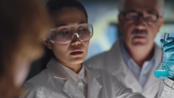 Mixing Chemical Substances alt