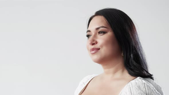 Body Positive Plus Size Beauty Overweight Woman alt