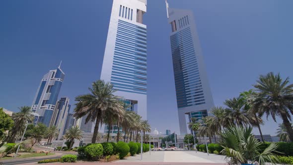 Emirates Twin Towers Dubai Timelapse Hyperlapse alt