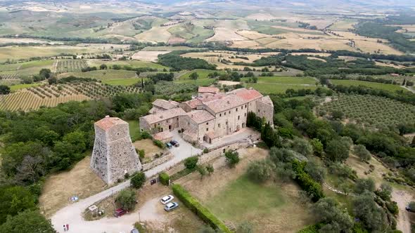 Circular Aerial View of Bagno Vignoni, Medieval Town of Tuscany alt