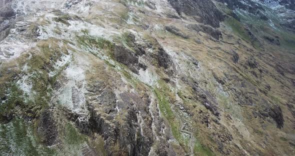 4k Drone footage of Snowdonia in winter. alt