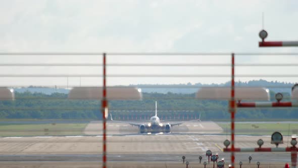 Jet Airplane Landing in Dusseldorf alt