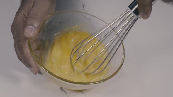 Hand Whisk Eggs