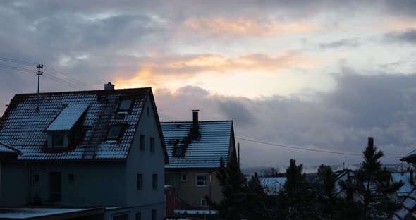 Peaceful Neighborhood With Vibrant Sunlight On The Sky During Sunset In Germany. - Timelapse alt