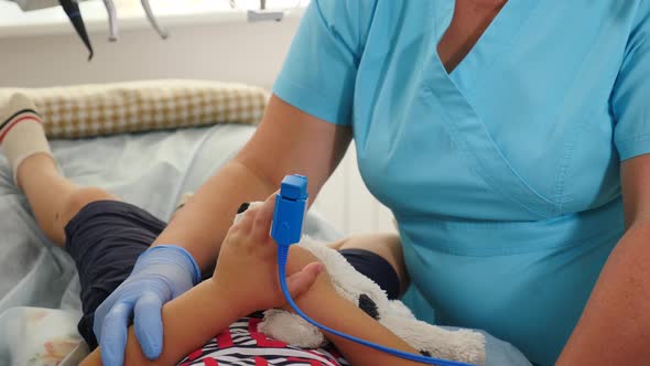 Surgical Operation in Surgery Room alt