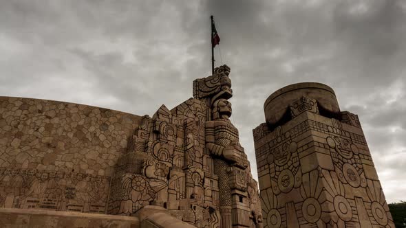 Closeup motion blur time lapse of the front of the monument to the homeland on the Paseo de Montejo alt