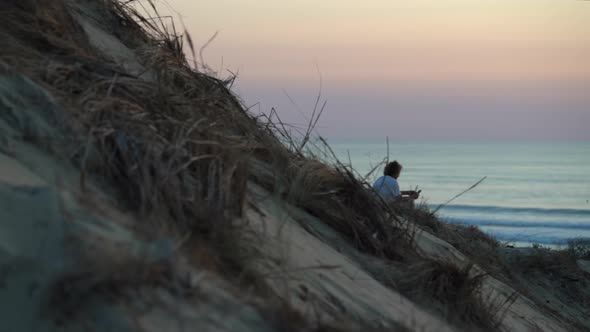 Sand dune in Sunset, in 4K Slowmotion alt