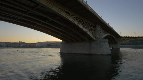Danube River flowing under the Margaret Bridge alt