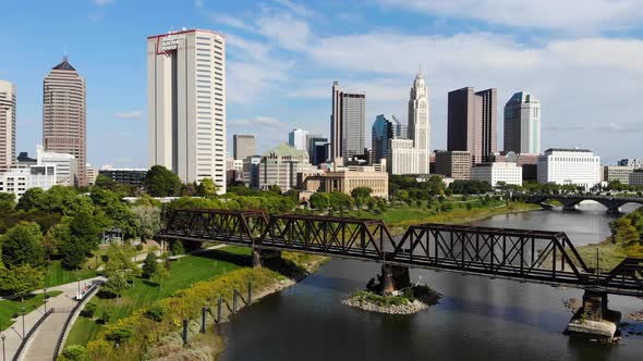 Columbus Ohio Skyline - aerial drone footage.  Downtown Columbus Ohio alt
