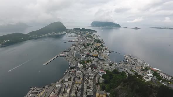 Flight towards Ålesund, Norway