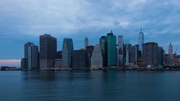 4k Sunrise timelapse of Manhattan skyline in new york - USA