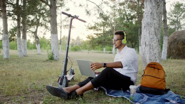 A Guy Good Looking After the Work Came in the Park alt