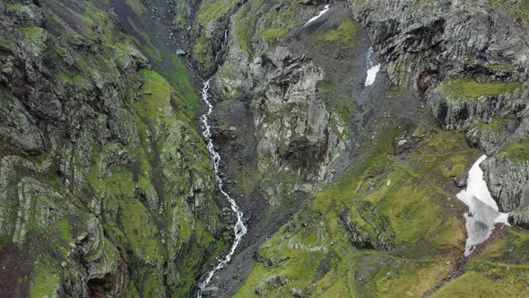 Midagrabindon Waterfalls in Caucasus Mountains alt