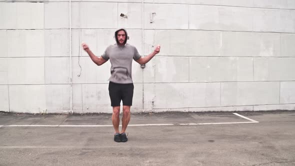 Athletic Male Workout Crossfit Slow-Motion alt