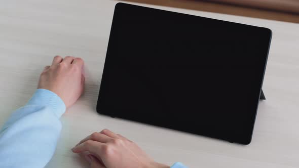 Distance Education Nervous Woman Online Conference alt