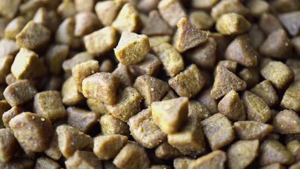 Rotating Dry Food For Cat 2 alt