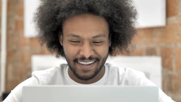 Online Video Chat Talking Creative African Man alt