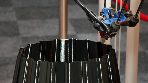 Industrial Machine with high speed rotating metal parts alt