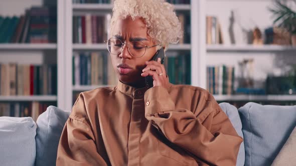 Close Up Woman Holding Smartphone Having Bad News Frowns Feels Disappointed alt