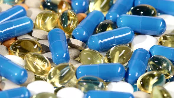 Medical Pills, Tablets and Capsules, Rotation alt