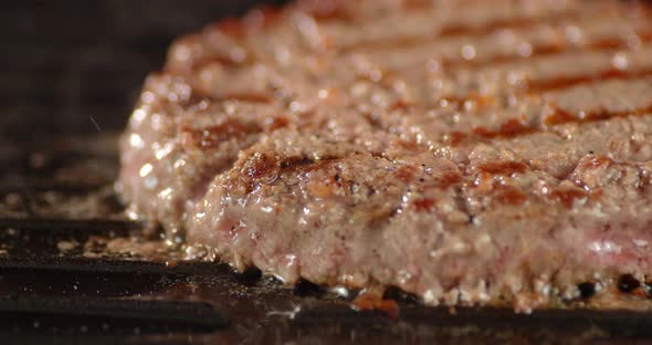 Roast the Beef Burger in a Frying Pan.  alt