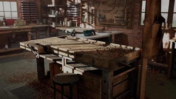 Old Tradition Workshop in France alt