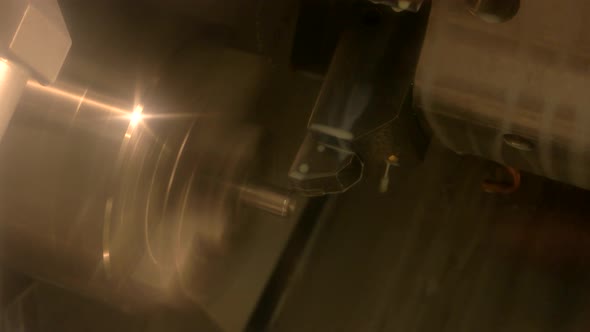 Lathe in Action. alt