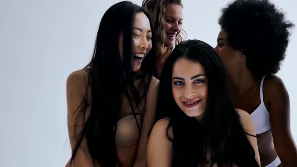 Body acceptance studio set alt