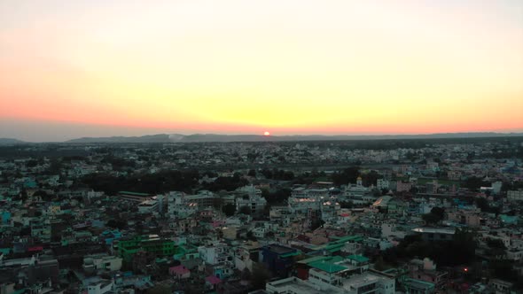 Aerial view of Manali township at sunset, India. alt